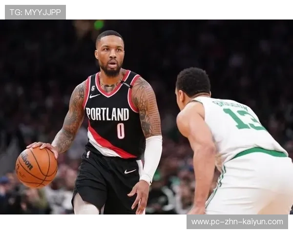 利拉德一抬手，场馆情绪就变了