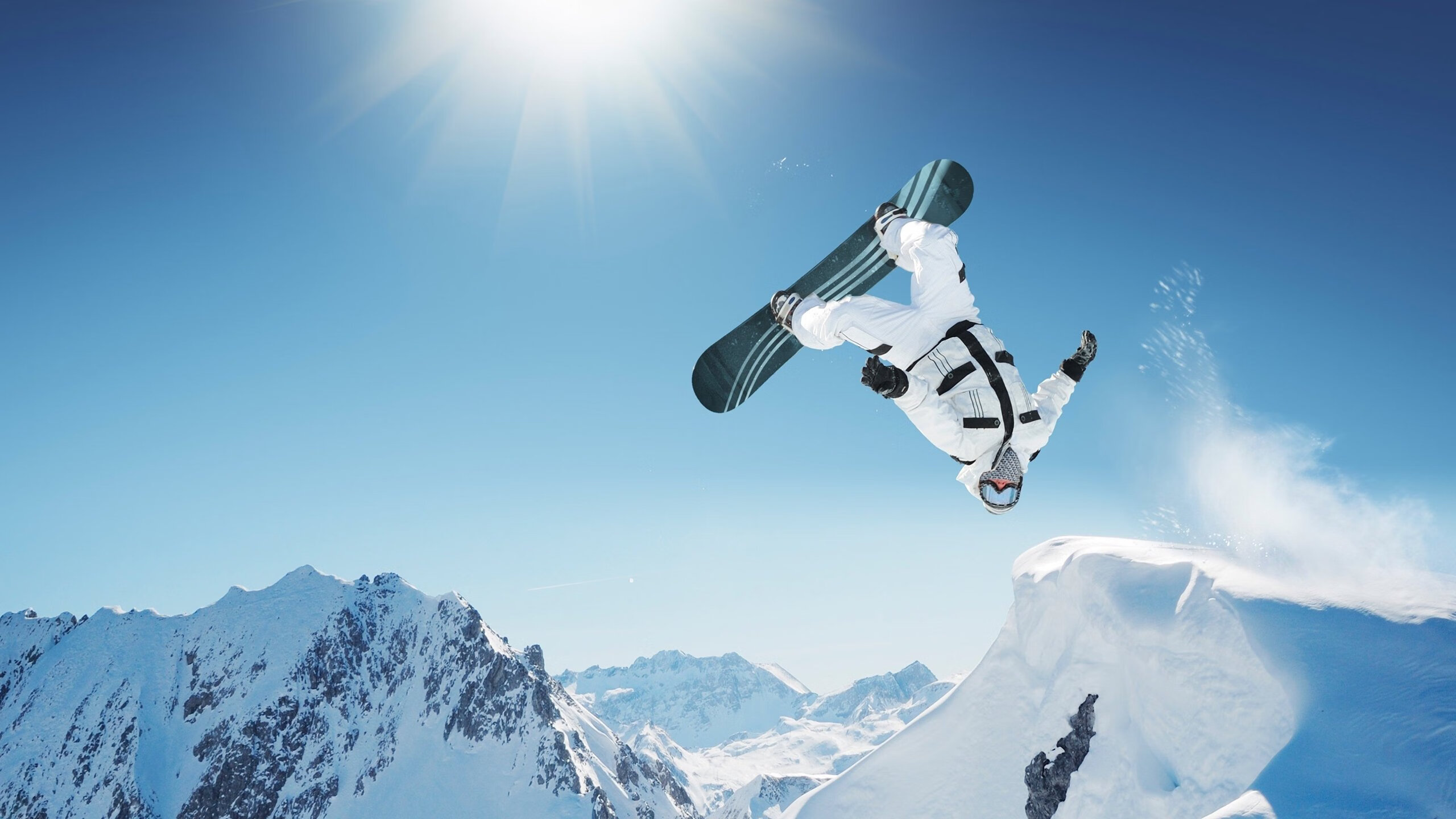 多巴哥特色水上运动逐步普及，多巴哥狂欢节视频